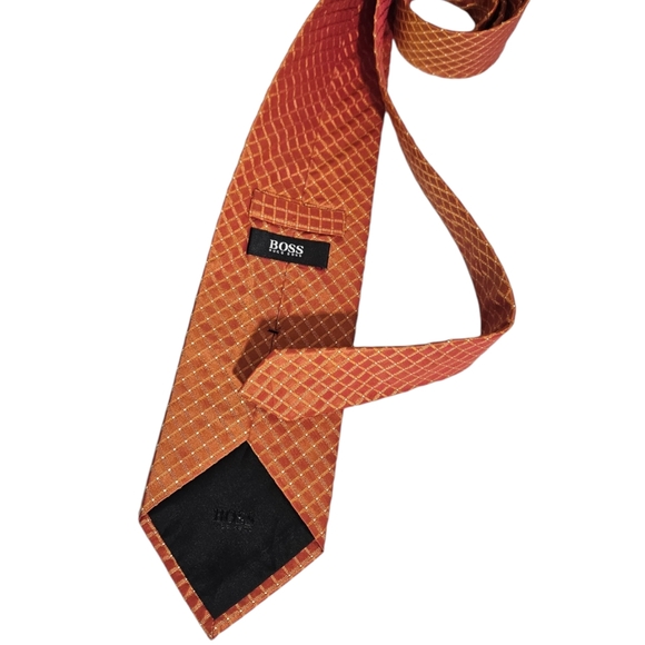 HUGO BOSS Orange Geometric Silk DESIGNER Tie ITALY - Picture 4 of 4